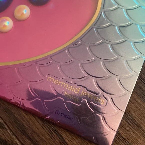 Tarte Mermaid Jewels Bijoux 1 Festival Sticker Blue Pink Pearl Jewels NWOT - Picture 5 of 6